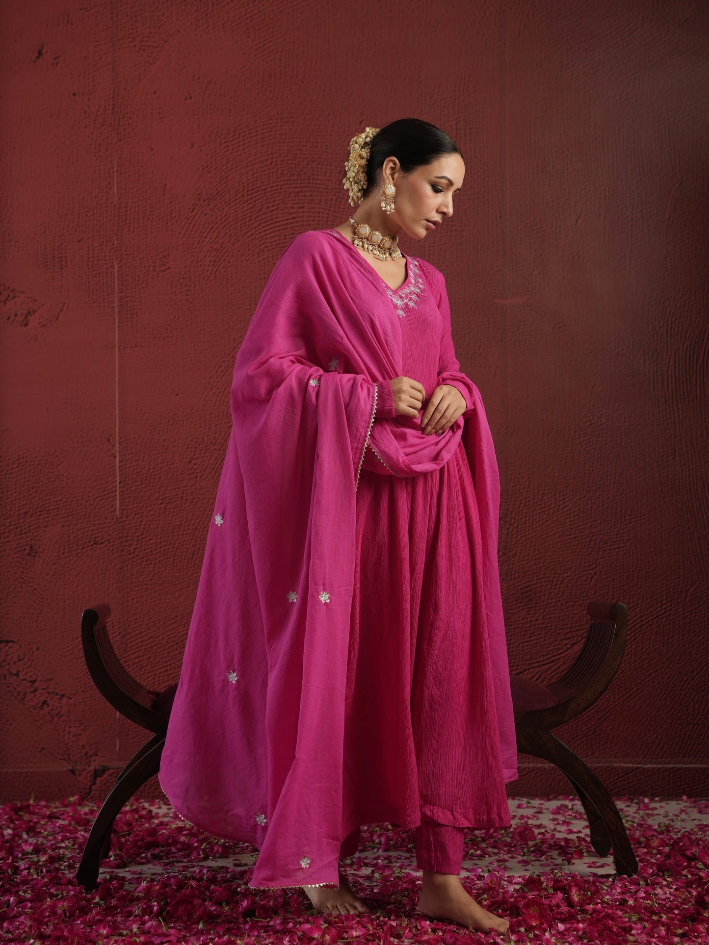 CHAAND PINK CRUSH COTTON AARIWORK SUIT SET