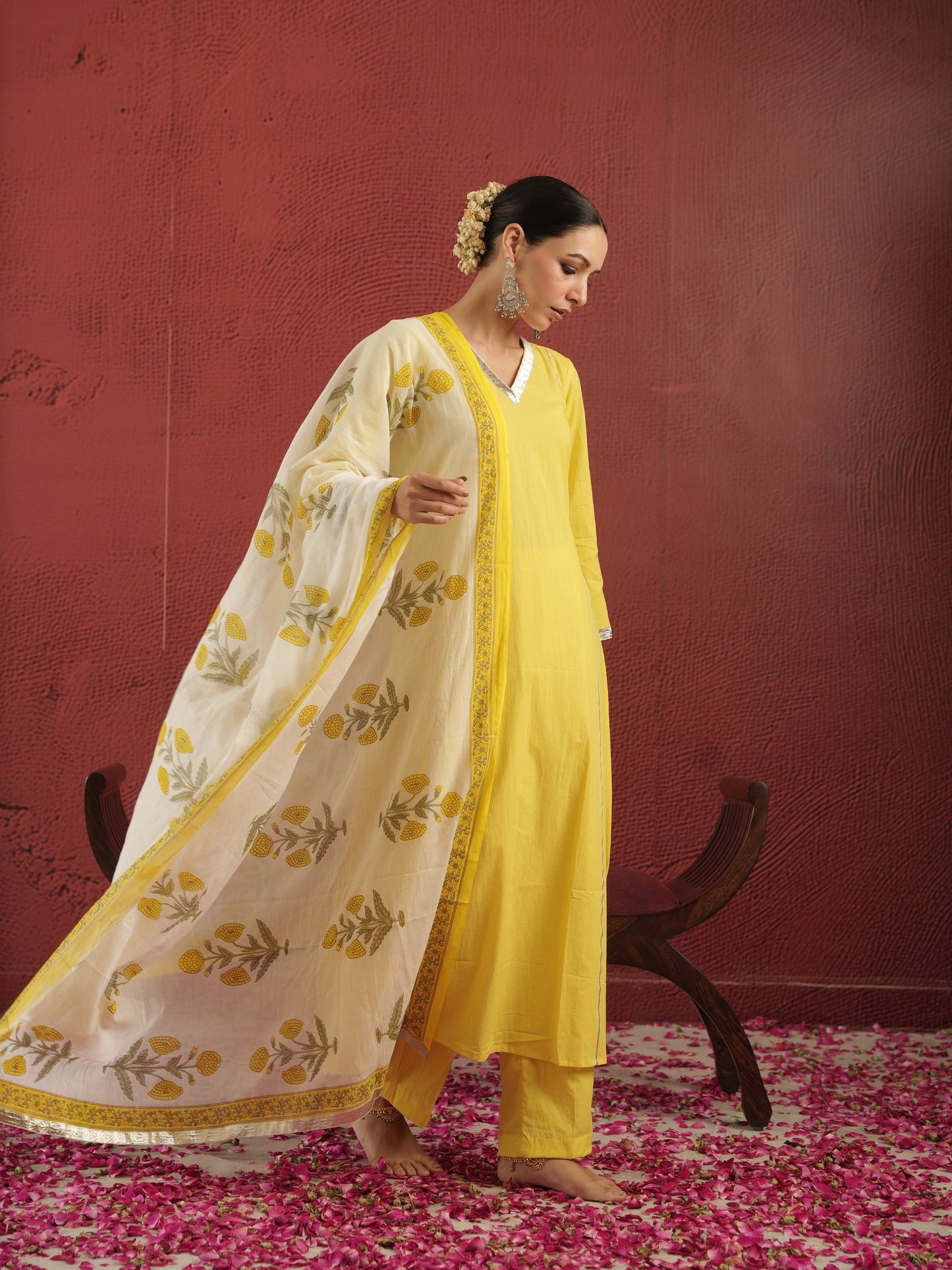 CHAAND YELLOW COTTON SUIT SET WITH BLOCK PRINT DUPATTA