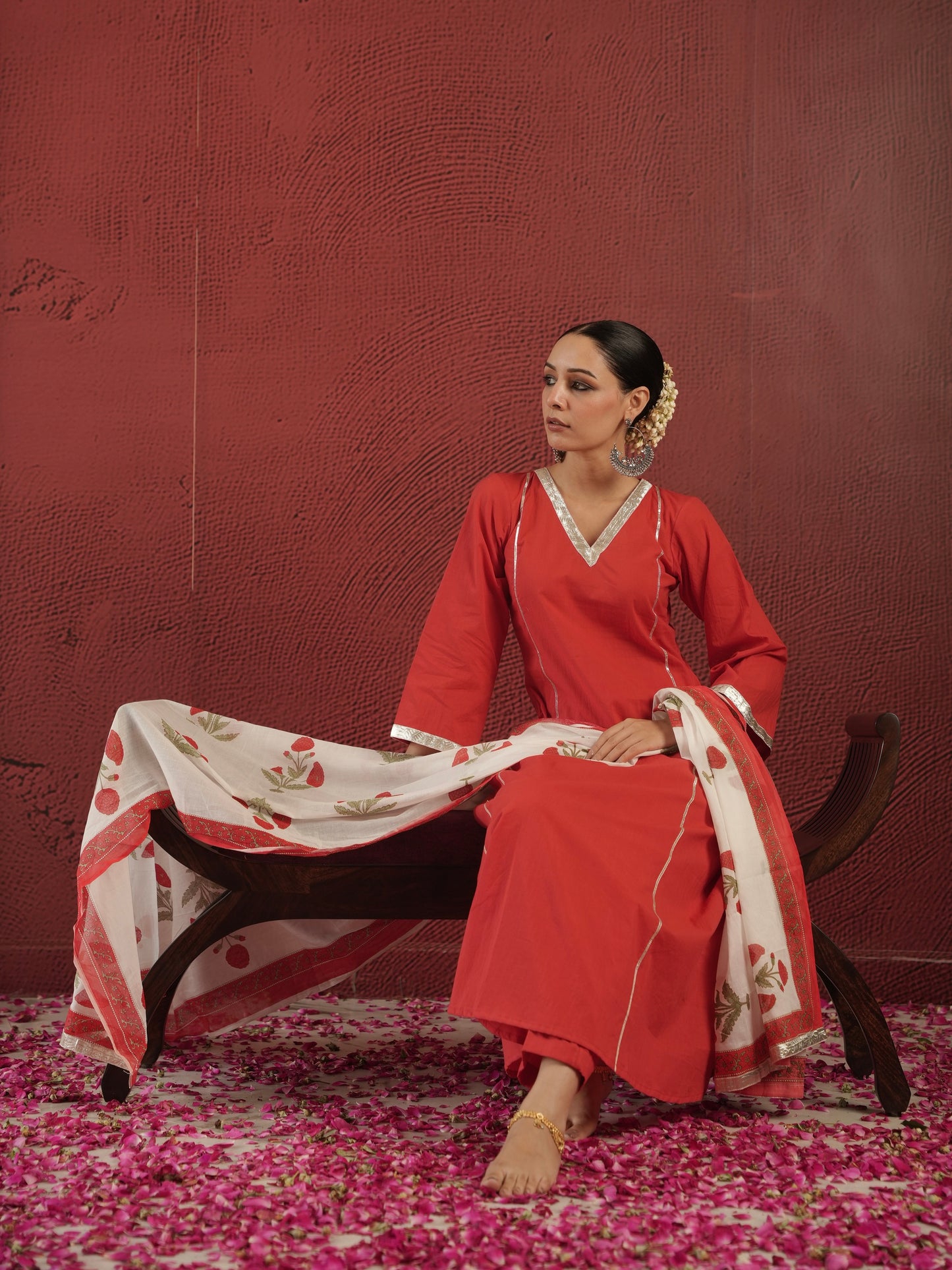 CHAAND RED COTTON SUIT SET WITH BLOCK PRINT DUPATTA