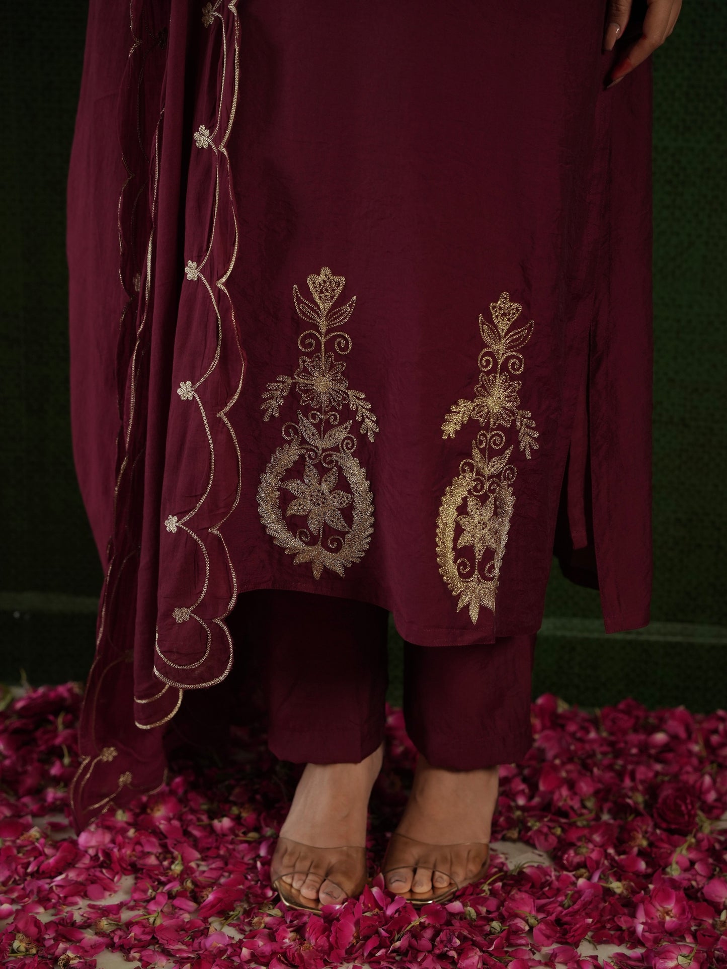 CHAAND ROSEWOOD CHANDERI HEAVY EMBROIDERD SUIT SET