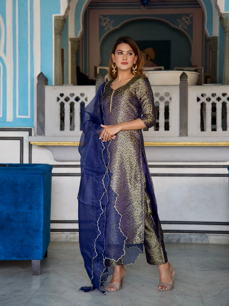 Nisa banarasi silk set OneWe India